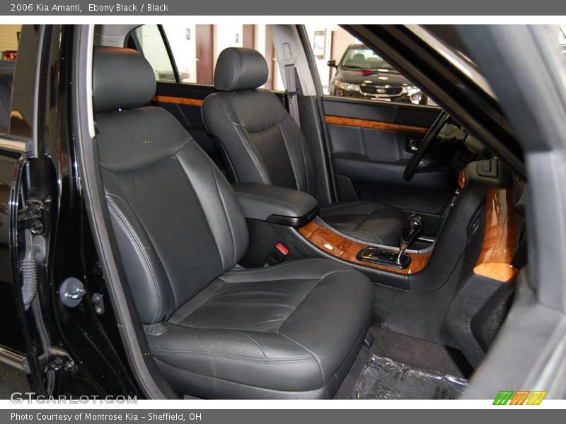 Ebony Black / Black 2006 Kia Amanti
