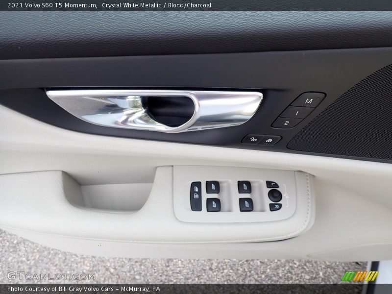 Crystal White Metallic / Blond/Charcoal 2021 Volvo S60 T5 Momentum