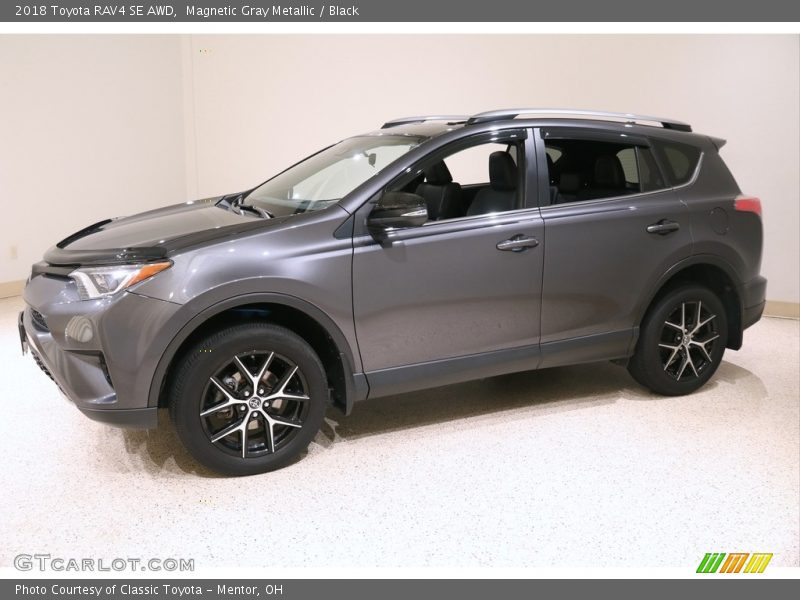 Magnetic Gray Metallic / Black 2018 Toyota RAV4 SE AWD