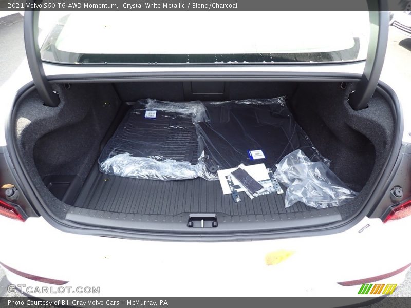  2021 S60 T6 AWD Momentum Trunk