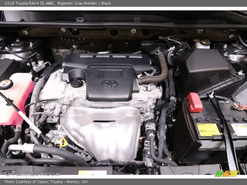 Magnetic Gray Metallic / Black 2018 Toyota RAV4 SE AWD