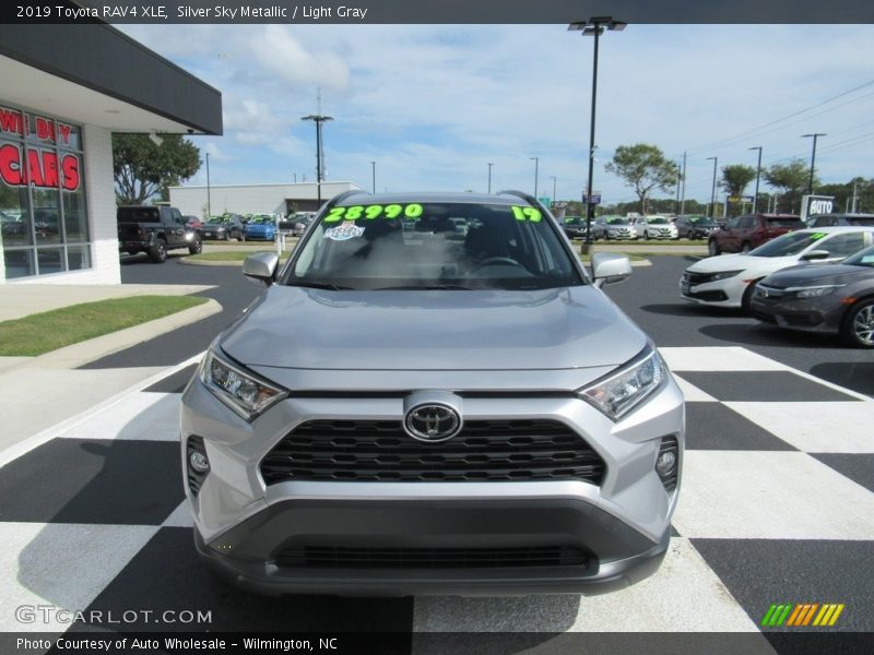 Silver Sky Metallic / Light Gray 2019 Toyota RAV4 XLE