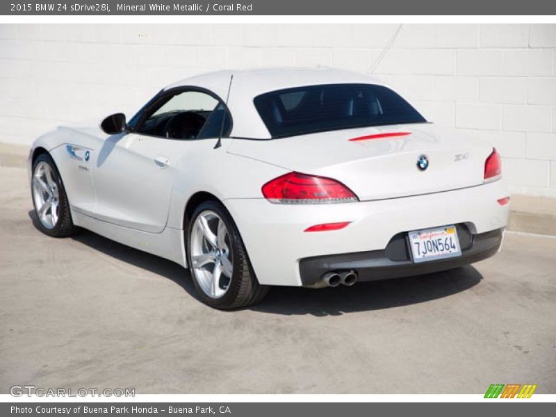 Mineral White Metallic / Coral Red 2015 BMW Z4 sDrive28i