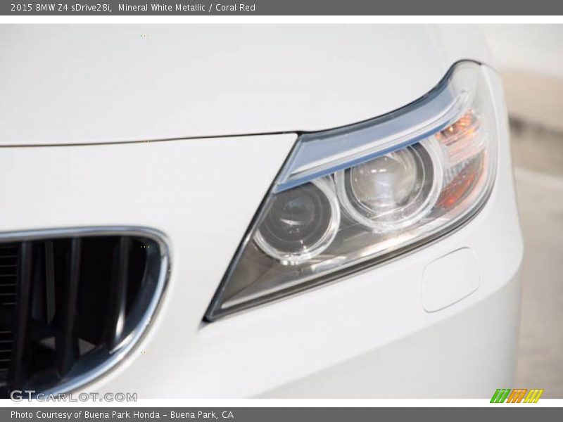 Mineral White Metallic / Coral Red 2015 BMW Z4 sDrive28i