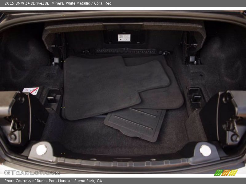 2015 Z4 sDrive28i Trunk