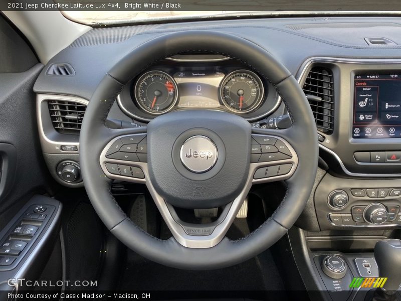 Bright White / Black 2021 Jeep Cherokee Latitude Lux 4x4