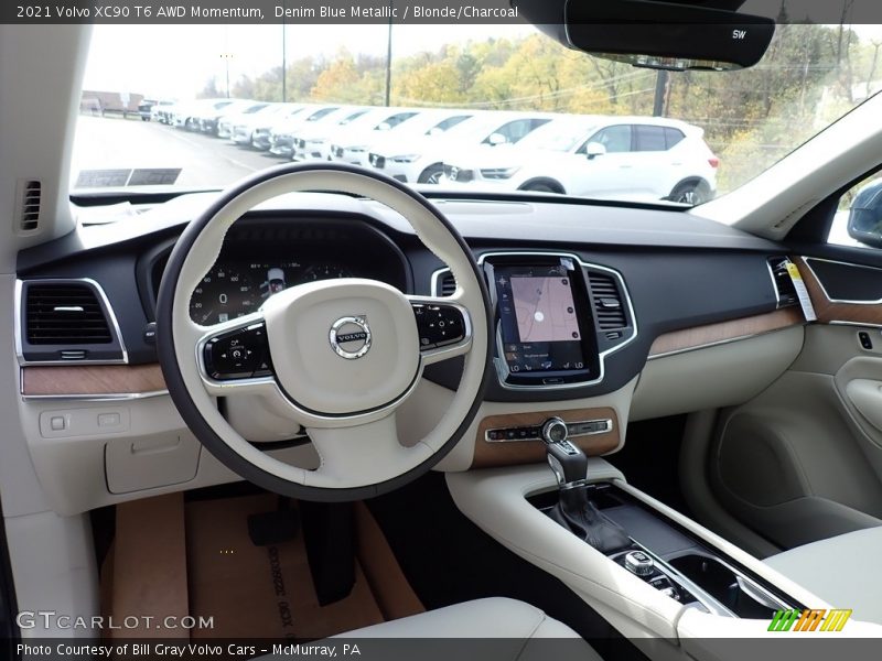  2021 XC90 T6 AWD Momentum Blonde/Charcoal Interior