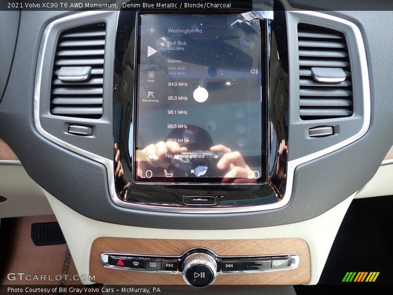 Denim Blue Metallic / Blonde/Charcoal 2021 Volvo XC90 T6 AWD Momentum