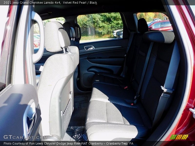 Velvet Red Pearl / Black 2021 Jeep Grand Cherokee Laredo 4x4
