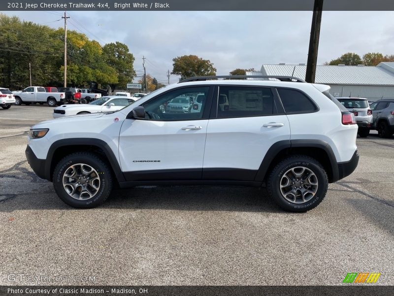 Bright White / Black 2021 Jeep Cherokee Traihawk 4x4