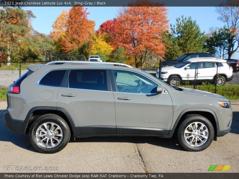  2021 Cherokee Latitude Lux 4x4 Sting-Gray