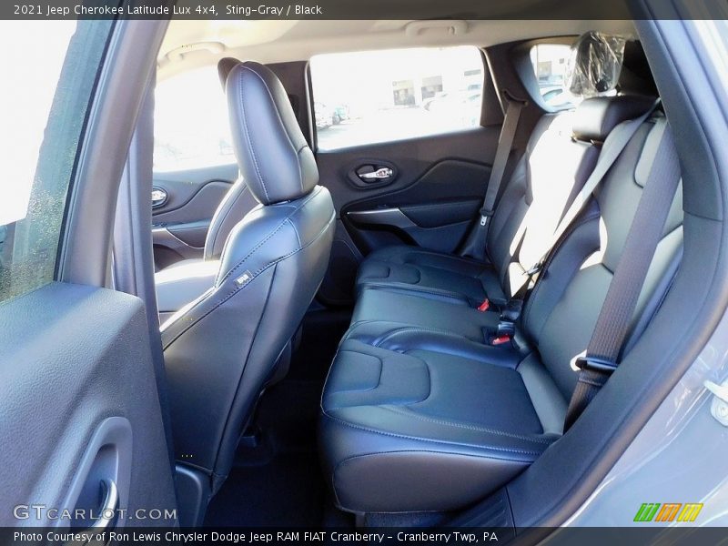 Sting-Gray / Black 2021 Jeep Cherokee Latitude Lux 4x4