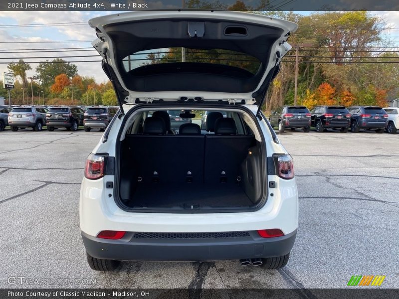 White / Black 2021 Jeep Compass Altitude 4x4