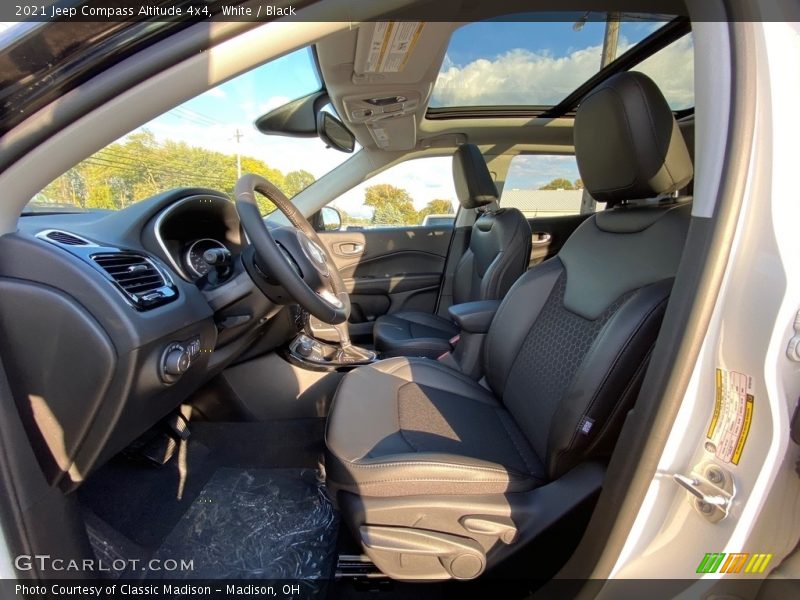 White / Black 2021 Jeep Compass Altitude 4x4