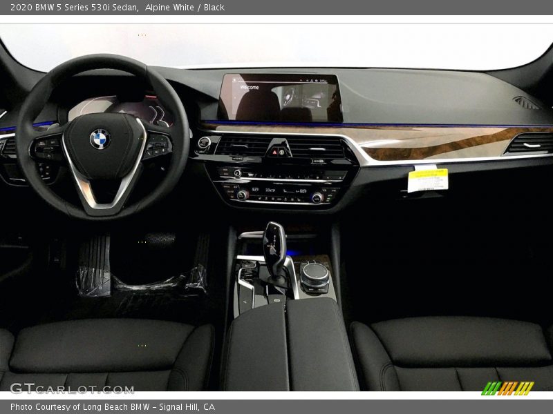 Alpine White / Black 2020 BMW 5 Series 530i Sedan