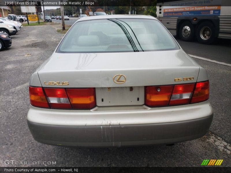 Cashmere Beige Metallic / Beige 1998 Lexus ES 300