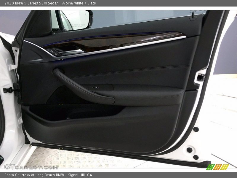 Alpine White / Black 2020 BMW 5 Series 530i Sedan