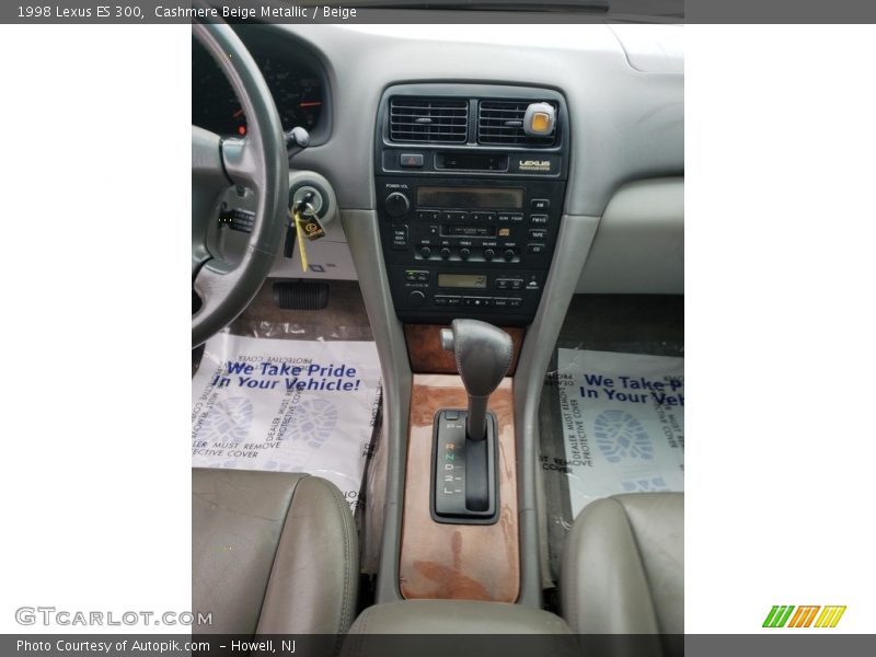 Cashmere Beige Metallic / Beige 1998 Lexus ES 300