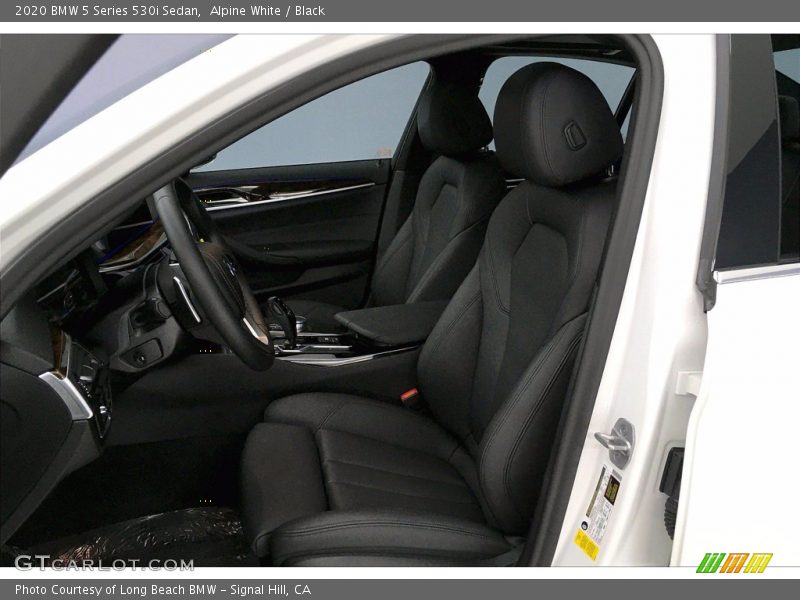 Alpine White / Black 2020 BMW 5 Series 530i Sedan