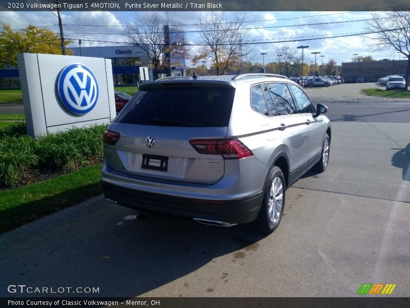 Pyrite Silver Metallic / Titan Black 2020 Volkswagen Tiguan S 4MOTION