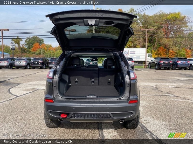 Granite Crystal Metallic / Black 2021 Jeep Cherokee Traihawk 4x4