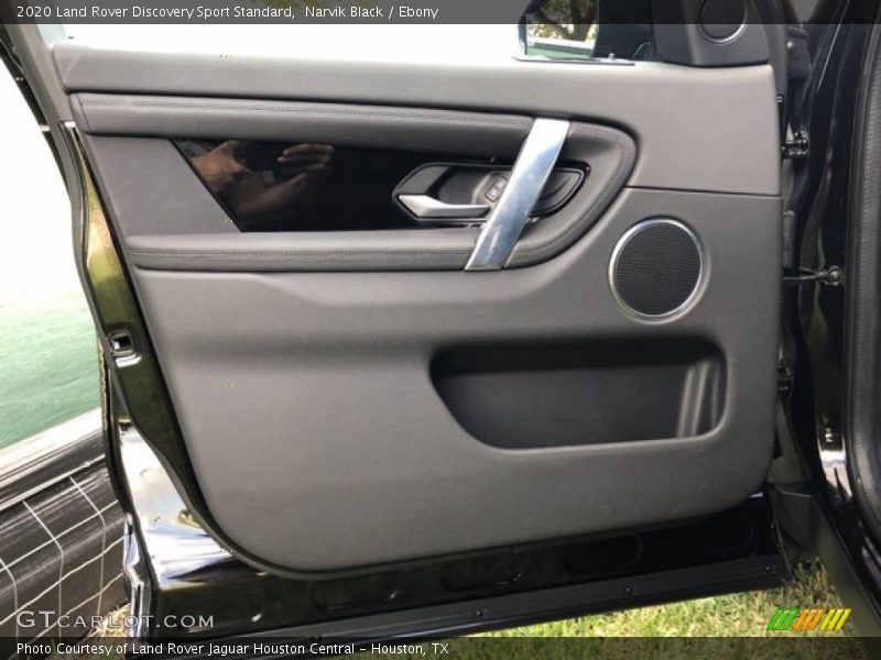 Door Panel of 2020 Discovery Sport Standard