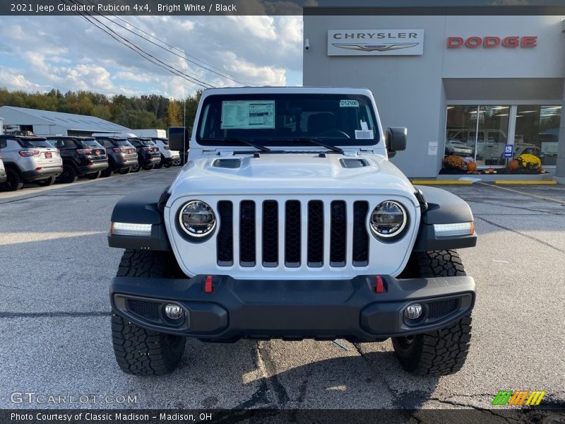Bright White / Black 2021 Jeep Gladiator Rubicon 4x4