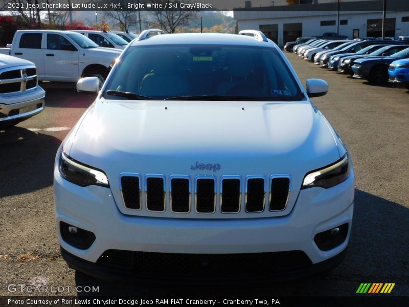 Bright White / Ski Gray/Black 2021 Jeep Cherokee Latitude Lux 4x4