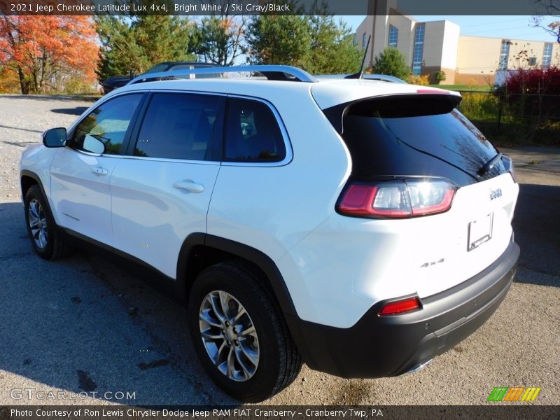 Bright White / Ski Gray/Black 2021 Jeep Cherokee Latitude Lux 4x4