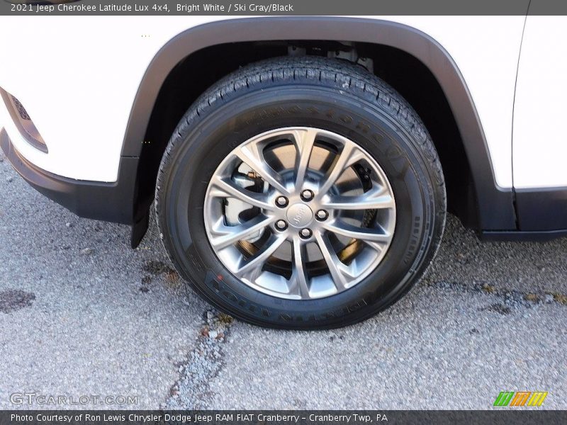 Bright White / Ski Gray/Black 2021 Jeep Cherokee Latitude Lux 4x4