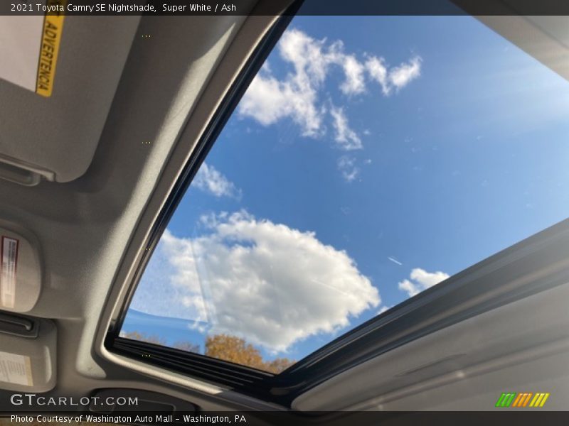 Super White / Ash 2021 Toyota Camry SE Nightshade