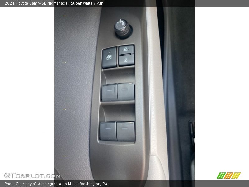 Super White / Ash 2021 Toyota Camry SE Nightshade