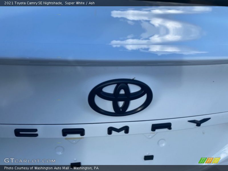 Super White / Ash 2021 Toyota Camry SE Nightshade