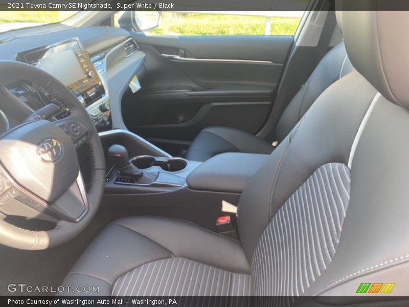Super White / Black 2021 Toyota Camry SE Nightshade