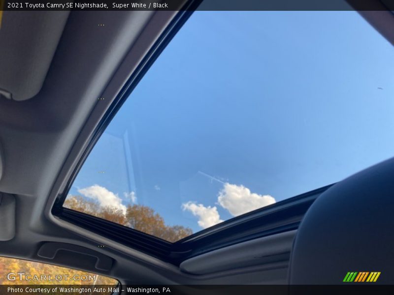 Super White / Black 2021 Toyota Camry SE Nightshade