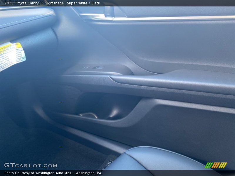 Super White / Black 2021 Toyota Camry SE Nightshade