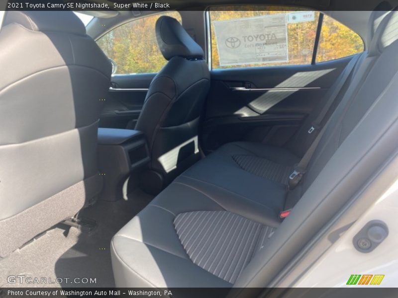 Super White / Black 2021 Toyota Camry SE Nightshade