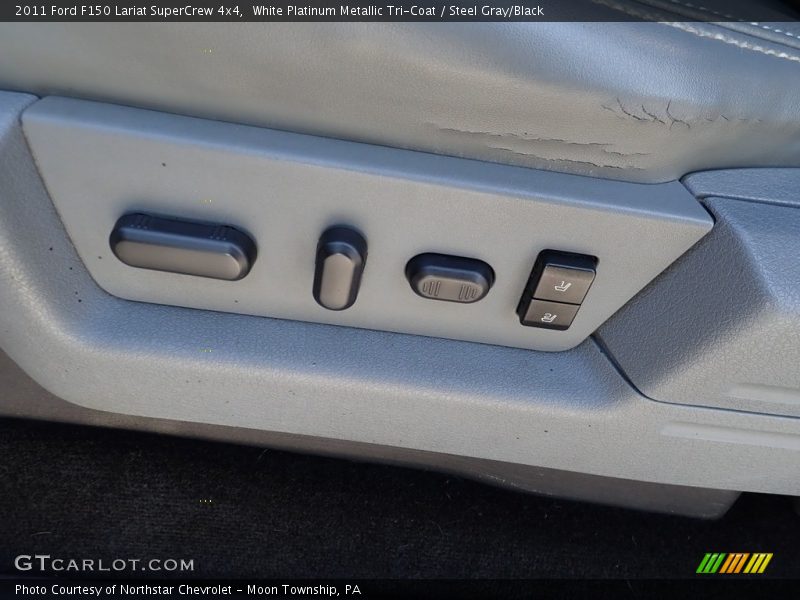 White Platinum Metallic Tri-Coat / Steel Gray/Black 2011 Ford F150 Lariat SuperCrew 4x4