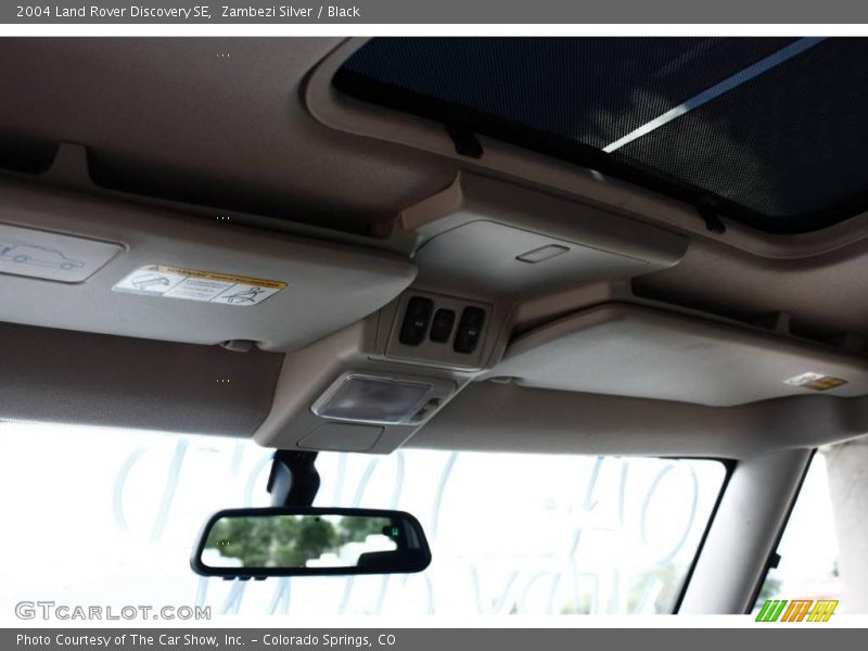 Zambezi Silver / Black 2004 Land Rover Discovery SE