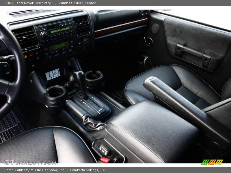 Zambezi Silver / Black 2004 Land Rover Discovery SE
