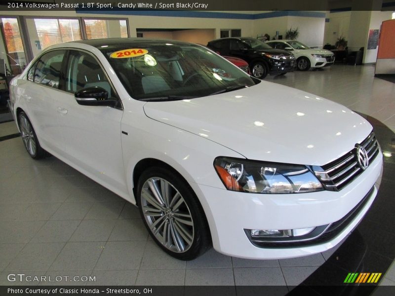 Front 3/4 View of 2014 Passat 1.8T Sport