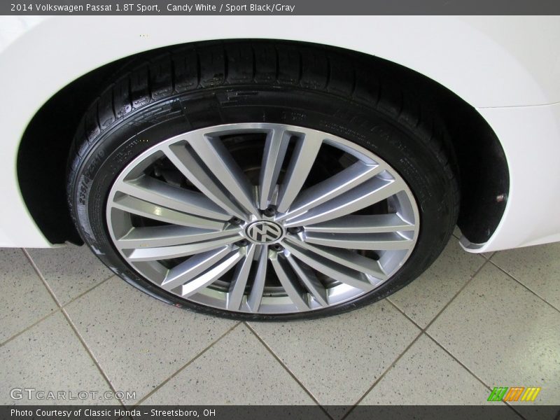  2014 Passat 1.8T Sport Wheel
