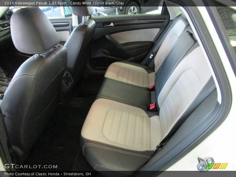 Rear Seat of 2014 Passat 1.8T Sport