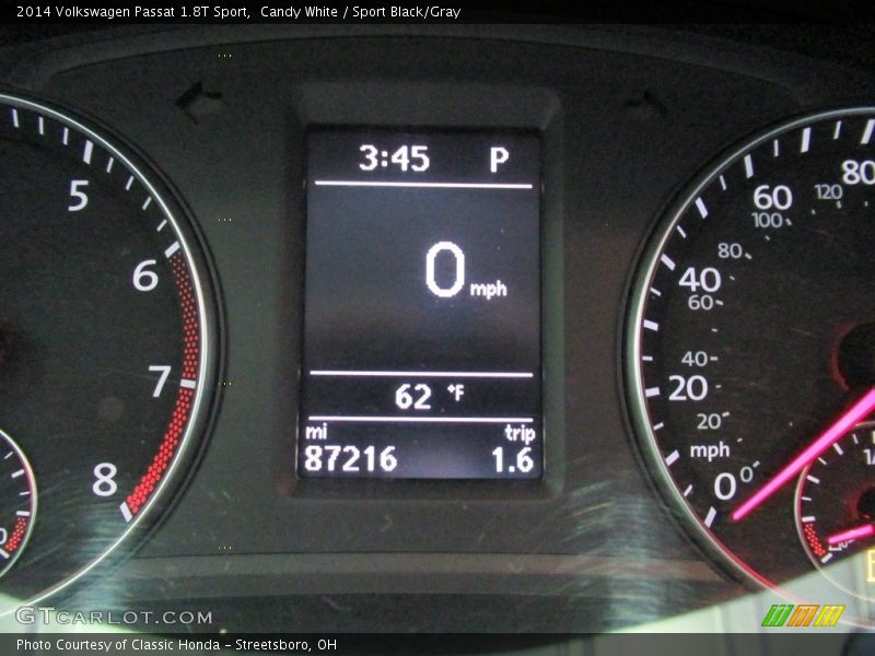 Candy White / Sport Black/Gray 2014 Volkswagen Passat 1.8T Sport
