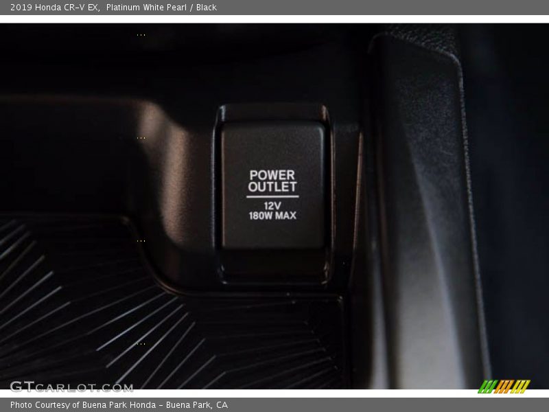 Platinum White Pearl / Black 2019 Honda CR-V EX