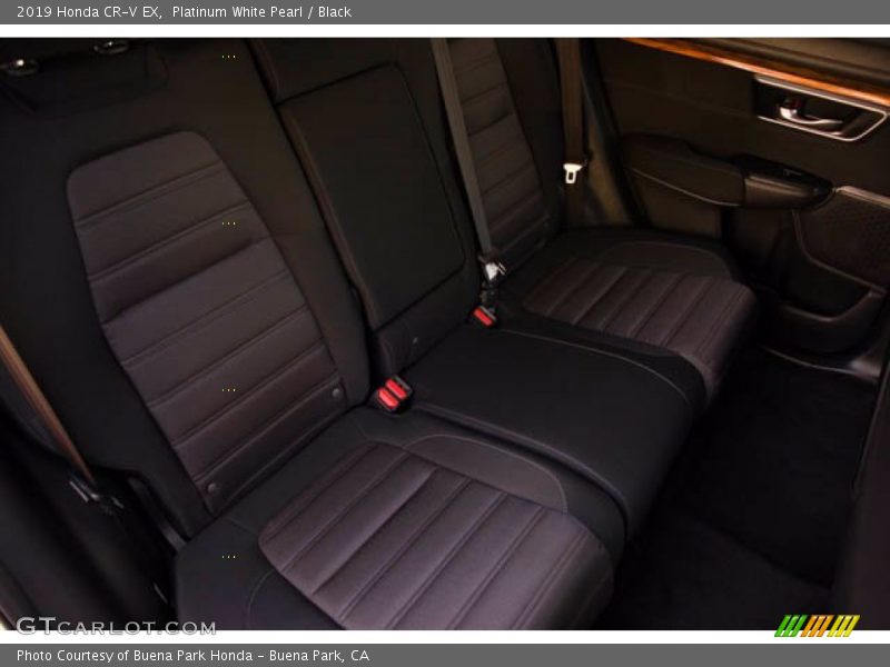 Platinum White Pearl / Black 2019 Honda CR-V EX