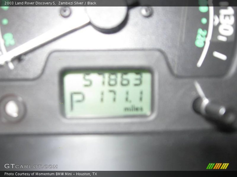 Zambezi Silver / Black 2003 Land Rover Discovery S