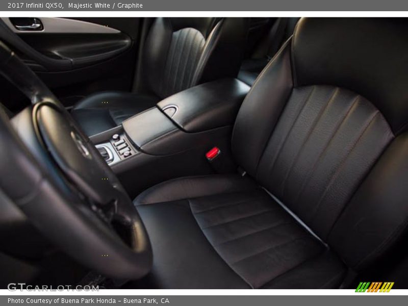 Majestic White / Graphite 2017 Infiniti QX50