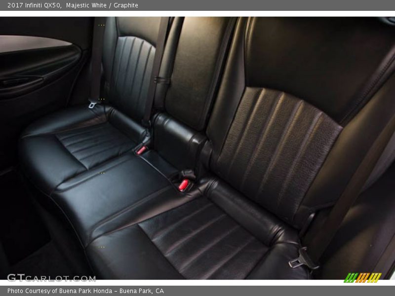 Majestic White / Graphite 2017 Infiniti QX50