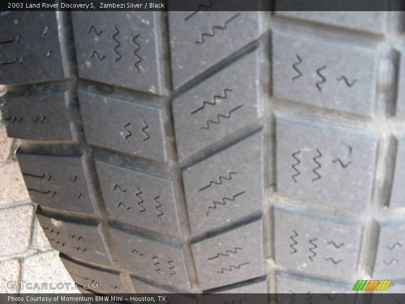Zambezi Silver / Black 2003 Land Rover Discovery S